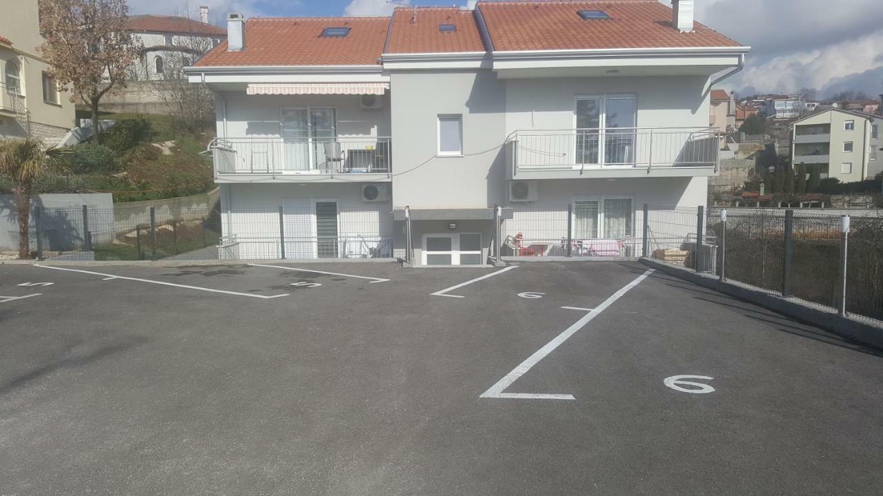 Studio Apartman Nina Apartment Рийека Екстериор снимка