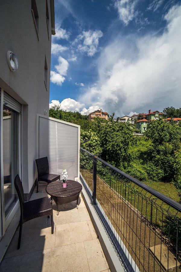 Studio Apartman Nina Apartment Рийека Екстериор снимка
