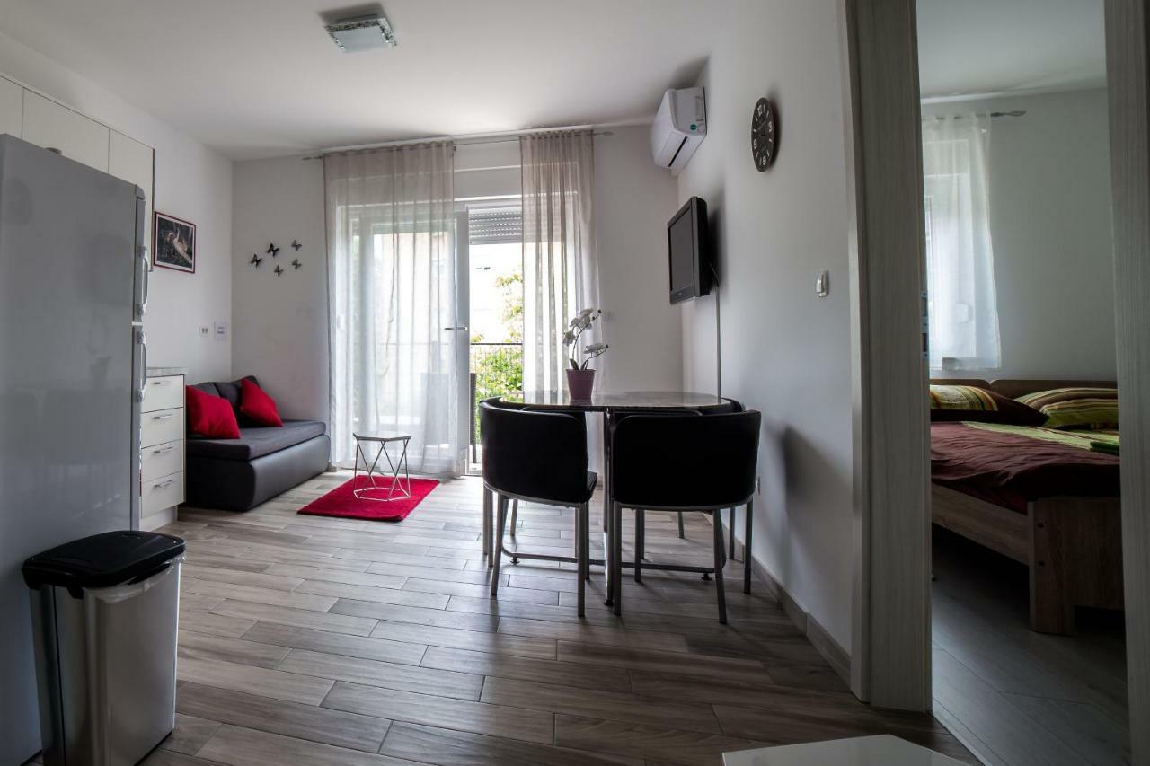 Studio Apartman Nina Apartment Рийека Екстериор снимка